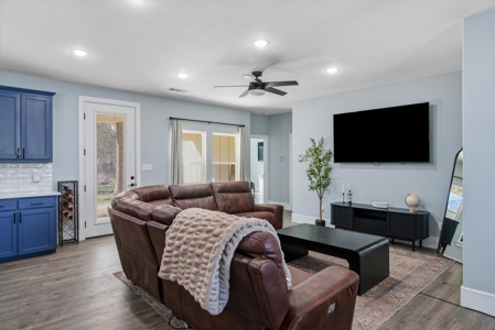 Country Home for Sale in Emory, TX - image 7