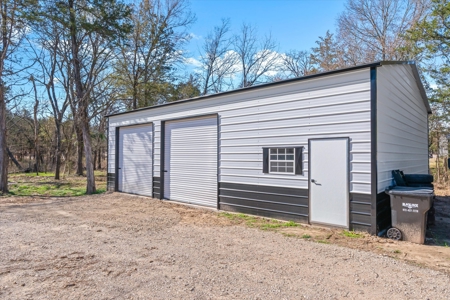 Country Home for Sale in Emory, TX - image 31