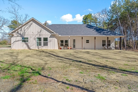Country Home for Sale in Emory, TX - image 26