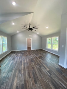 Prime Investment Opportunity – Three Newer Homes in De Kalb TX - image 5