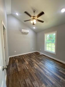 Prime Investment Opportunity – Three Newer Homes in De Kalb TX - image 9