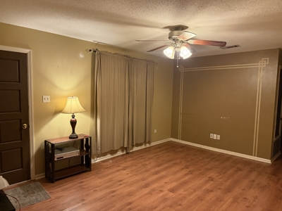 Lakefront Living in the Heart of Little Rock - image 6