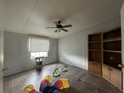 East Texas Mobile Home and Acreage For Sale - image 9