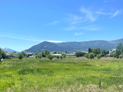 Land For Sale in Livingston, Montana - Prime Location! - image 12