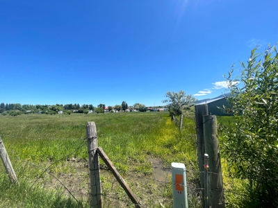 Land For Sale in Livingston, Montana - Prime Location! - image 17