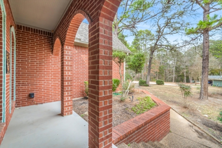 Golf Course Home in Holly Lake Ranch, Texas For Sale - image 5