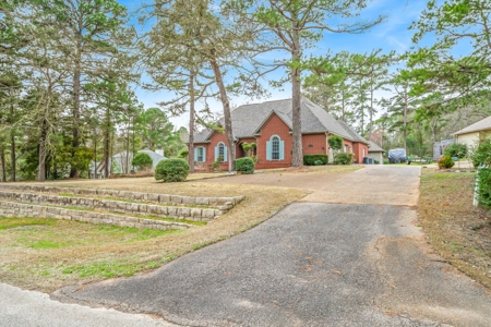 Golf Course Home in Holly Lake Ranch, Texas For Sale - image 2