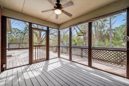 Golf Course Home in Holly Lake Ranch, Texas For Sale - image 31