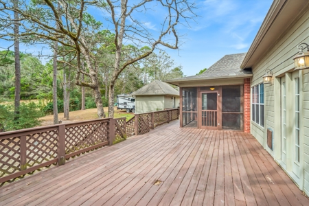 Golf Course Home in Holly Lake Ranch, Texas For Sale - image 32