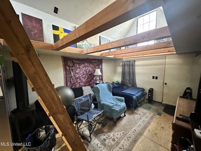 Cabin Fronts the Pearl River Lawrence County Mississippi - image 5