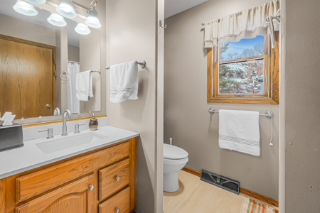 Beautifully updated 3BR/2BA ranch on just under an acre - image 22