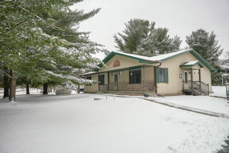 Beautifully updated 3BR/2BA ranch on just under an acre - image 1