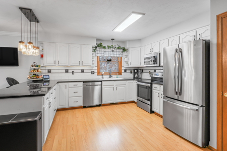 Beautifully updated 3BR/2BA ranch on just under an acre - image 6