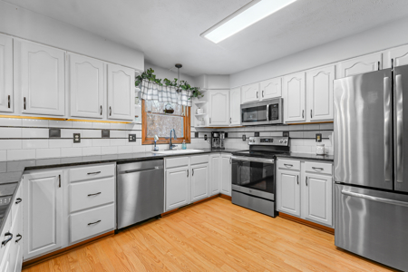 Beautifully updated 3BR/2BA ranch on just under an acre - image 5