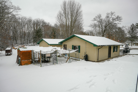 Beautifully updated 3BR/2BA ranch on just under an acre - image 24