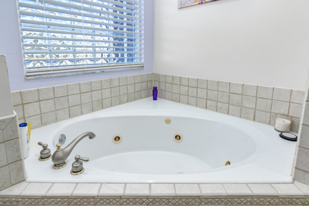 Private 4.43-Acre Retreat in Blackberry Farms - image 25