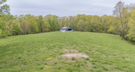 Country Home with acreage, no restrictions, close to town - image 8