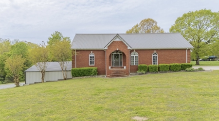 Country Home with acreage, no restrictions, close to town - image 3