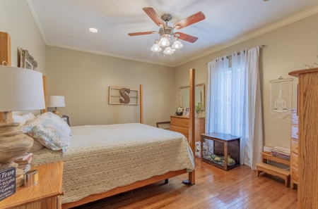 Country Home with acreage, no restrictions, close to town - image 33