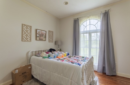 Country Home with acreage, no restrictions, close to town - image 46