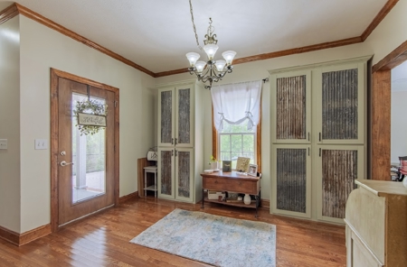 Country Home with acreage, no restrictions, close to town - image 29