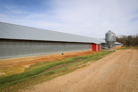 5 House Broiler Farm & Residence For Sale in North LA - image 19