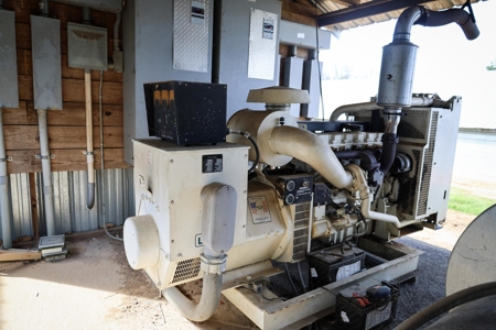 5 House Broiler Farm & Residence For Sale in North LA - image 16