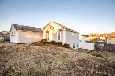 Home for Sale - Carl Junction, Missouri - image 45