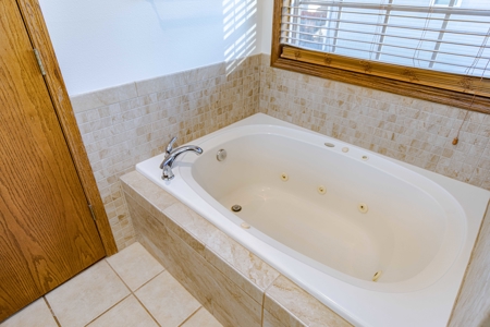 Home for Sale - Carl Junction, Missouri - image 22
