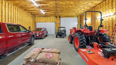 Beautiful Secluded South Central Missouri Ozarks Ranch - image 36