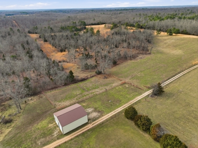 Beautiful Secluded South Central Missouri Ozarks Ranch - image 44