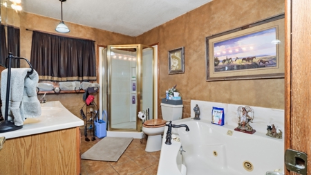 Beautiful Secluded South Central Missouri Ozarks Ranch - image 19