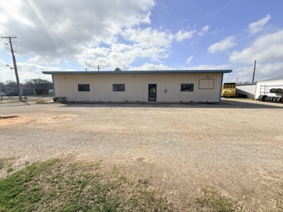 Commercial Property in Winnsboro Wood County Texas For Sale - image 1