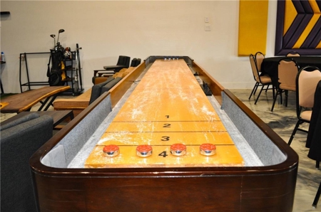 Turnkey Sports Bar & Event Center on 4.5 Acres in King City, MO - image 10