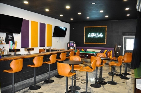 Turnkey Sports Bar & Event Center on 4.5 Acres in King City, MO - image 8