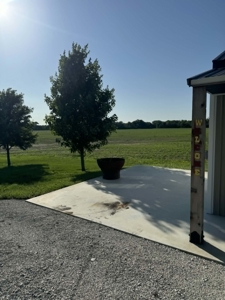 Country Home in Davis City, Iowa Sitting on Two Acres - image 39