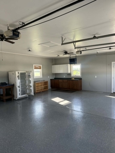 Country Home in Davis City, Iowa Sitting on Two Acres - image 32