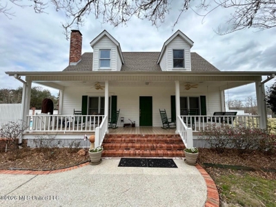 Osyka, MS 100± Acre Gated Estate with Lake & Home - image 10