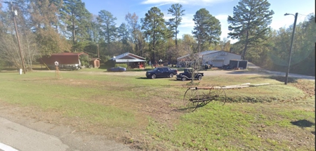 Commercial Opportunity Near Pine Creek Lake - image 1