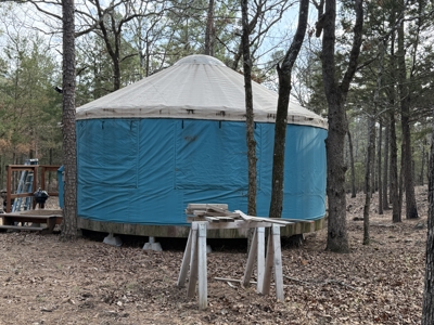 Cabin and 20 acres off grid cabin in Red Oak, OK - image 17