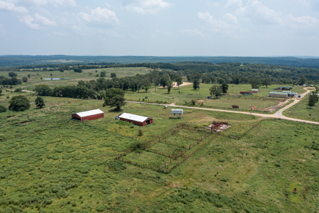 Catcher Ranch: 785 ± Acre Conservation Ranch & Trophy Whitetails - image 1