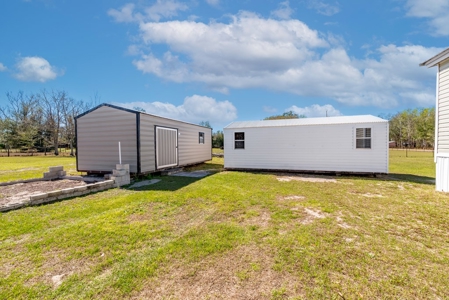 Gainesville, FL - Spacious 3/2 Bath on One Acre 1830 Sq Ft - image 2