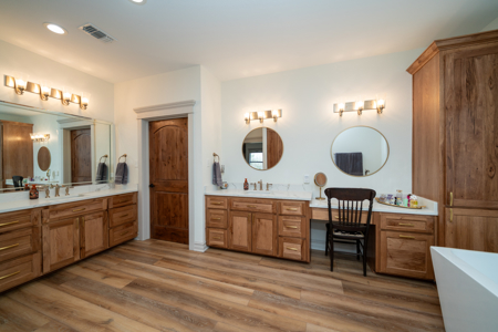 TexAz Ranch: 814-Acre Regenerative Legacy & Multi-Home Compound - image 18