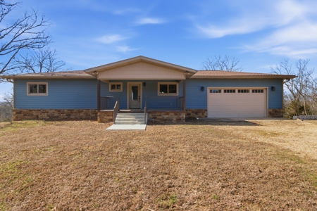 Luxury Lake Home on 5 Acres Bordering Bull Shoals Lake - image 39