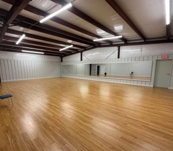 Retail / Flex-Office / Industrial | 4,000 SF - image 5