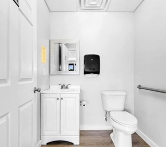 Retail / Flex-Office / Industrial | 4,000 SF - image 3