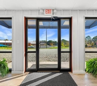 Retail / Flex-Office / Industrial | 4,000 SF - image 7