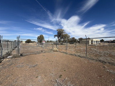 Land for Sale with Commercial or Residential Zoning - image 1