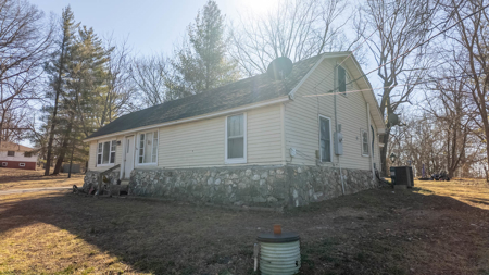 Comfortable Home on One Acre in Thayer, Missouri | Ozarks - image 11