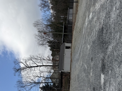 Flexible Commercial Warehouse with Office Space! - image 4